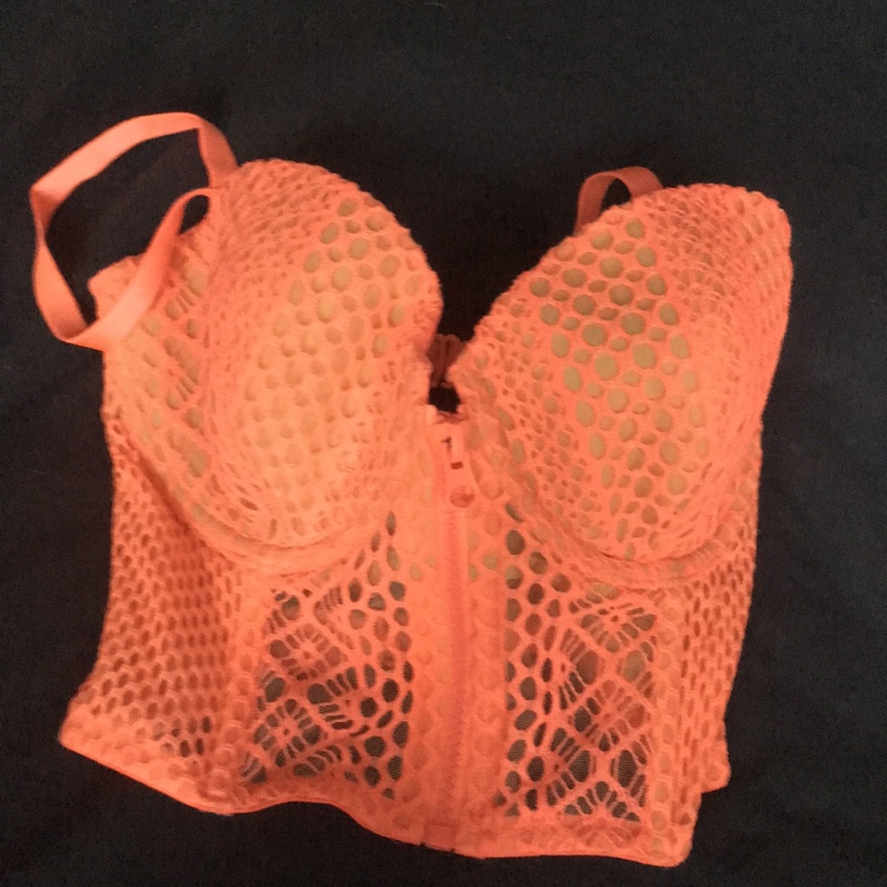 Sexy new Victoria’s Secret coral bra/bustiers 32DD